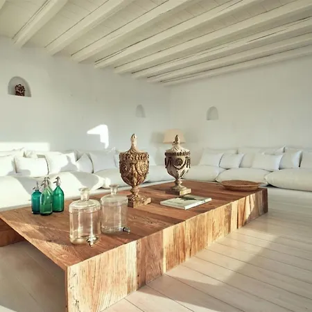 Michaelangelo Villa *