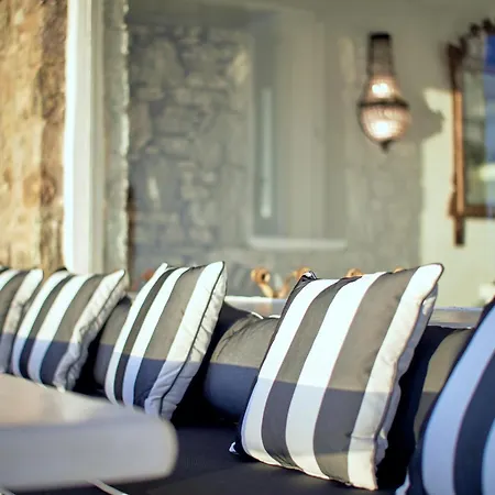 Michaelangelo Villa *