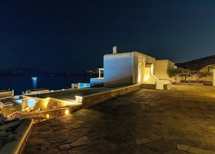 Michaelangelo * Mykonos Town